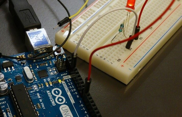 Arduino Variables y constantes - Electrogeek